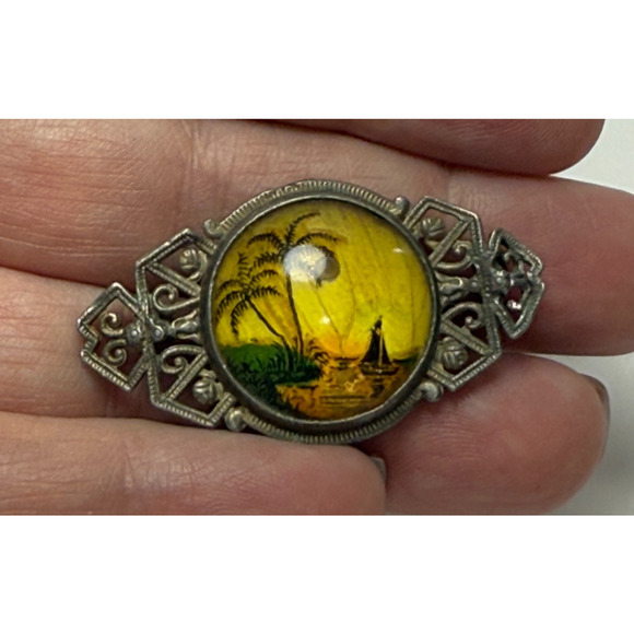 Antique Morpho Butterfly Wing Reverse Painted Brooch Palm Tree Tropical Bubble - Picture 1 of 6